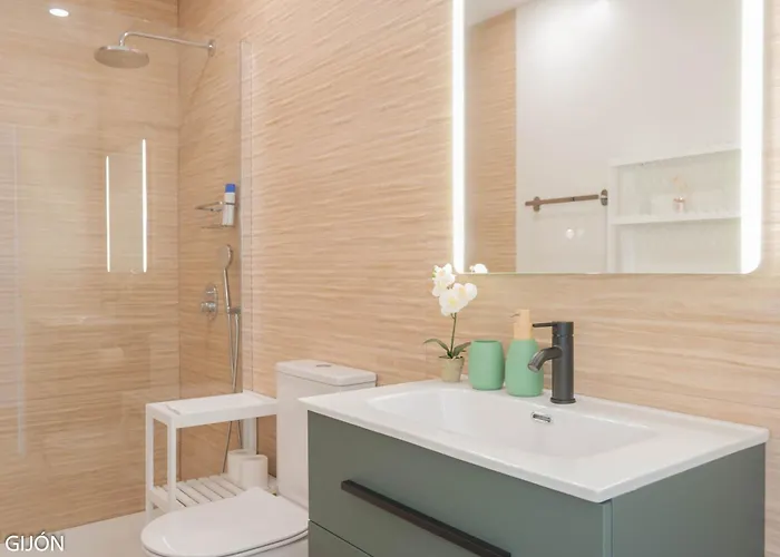 Avg La Guia 267 * Хіхон